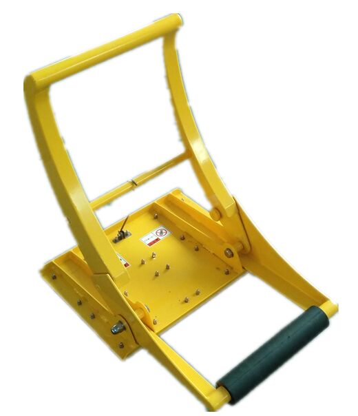 แผ่นยางอลูมิเนียม แผงกั้นรถยนต์แบบพกพา ดีไซน์พับได้ น้ำหนักเบา 13.4 กก. สำหรับถนนความเร็วต่ำ