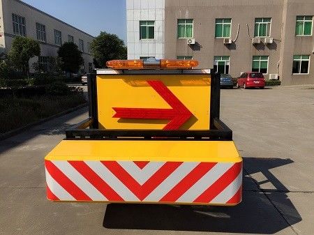 Buzzer Aluminium Traction Type Barrier Mobile Vehicle Barrier Anti Collision